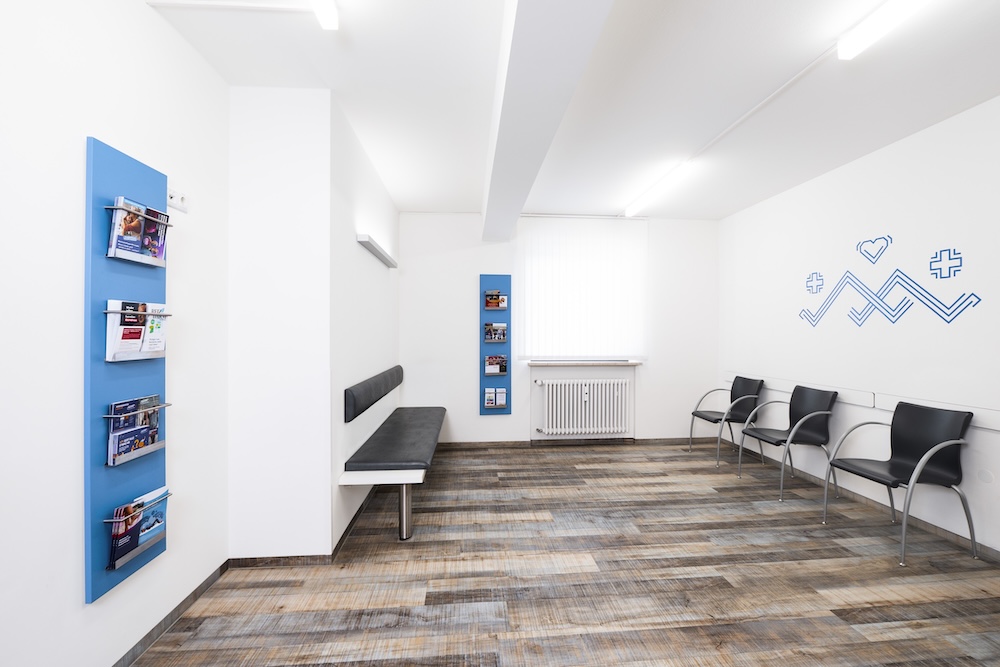 Hausarzt Trudering - Ntampakas - Wartezimmer