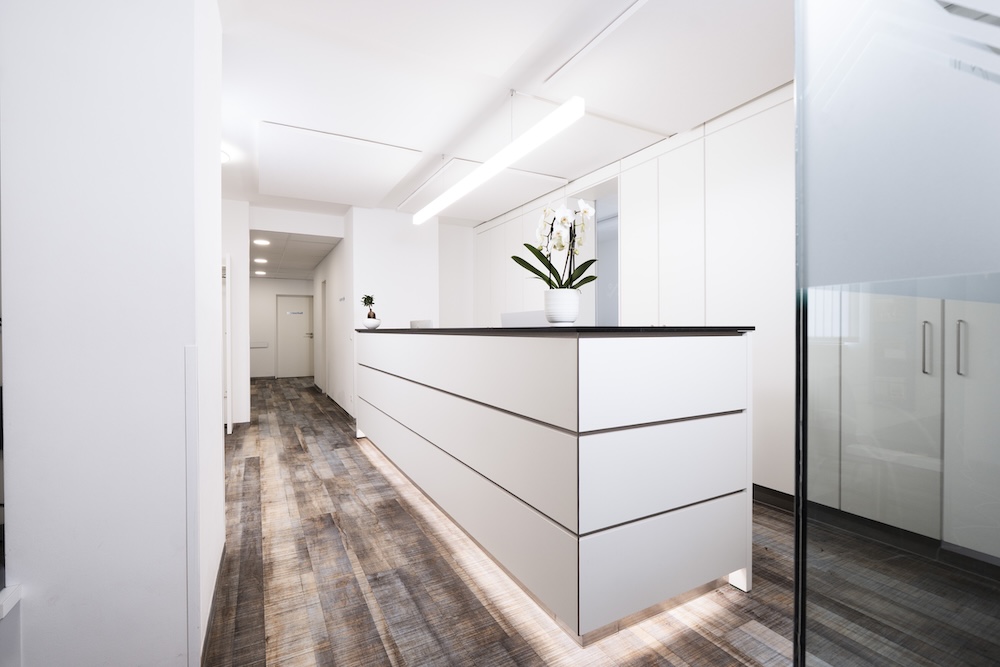 Hausarzt Trudering - Ntampakas - Empfang